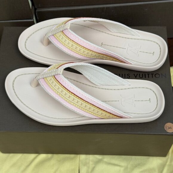 Louis Vuitton Monogram Thong Sandals - Picture 1 of 3